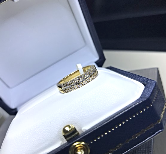 18K黃金鑽石戒指
